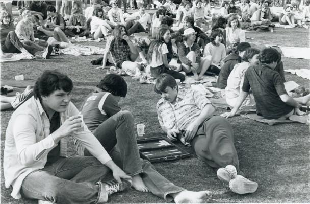 Students take a break to eat on Spring Day 1983